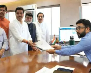 विधान परिषदेच्या स्थानिक प्राधिकारी मतदारसंघांसाठी रत्नागिरीतून उमेदवारी अर्ज दाखल